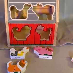 Melissa & Doug Wooden Barnyard Animal Puzzle
